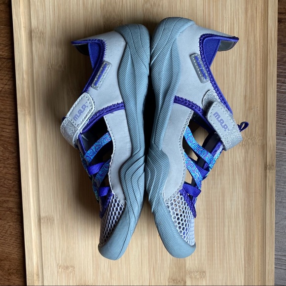 M.A.P. Niagara Girl's Fisherman Sandal sz 2 mesh - Picture 3 of 11